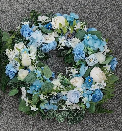 thumbnail image 2 of Personalised Funeral Wreath – Artificial Silk Flowers – For NAN / MUM / NANNA / NANNY / MAM – MySilkFlowers Ltd 2 of 6